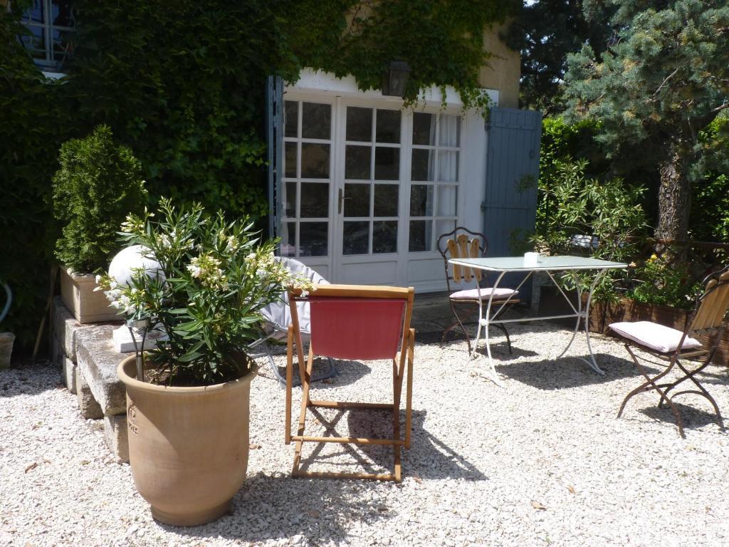 Chambres D'Hotes Saint Veredeme Pujaut エクステリア 写真
