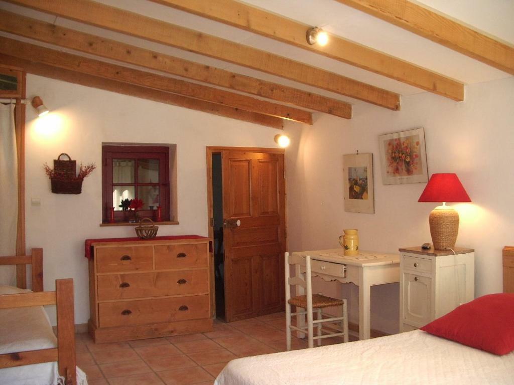 Chambres D'Hotes Saint Veredeme Pujaut エクステリア 写真