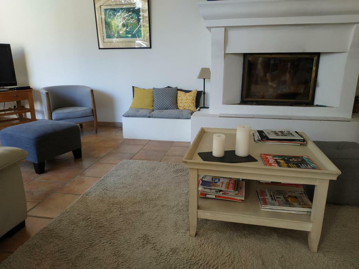 Chambres D'Hotes Saint Veredeme Pujaut エクステリア 写真